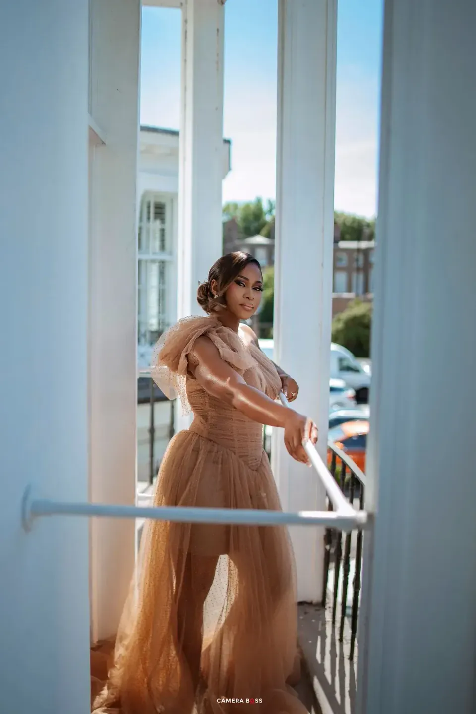 Cynthia getting ready for her wedding. CameraBoss portfolio: Cynthia and Oswaldo.